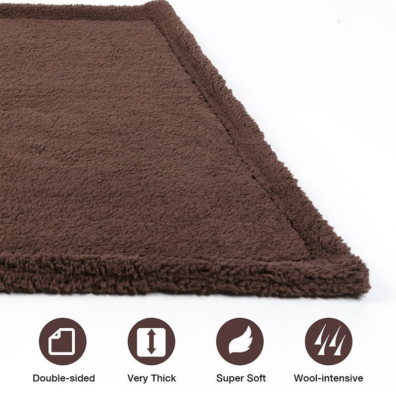 Soft Plush Pet Blanket & Mat – Cozy All-Season Bed Pad for Cats & Dogs
